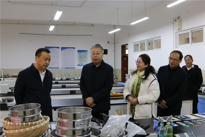 图片2.jpg 图片2.jpg