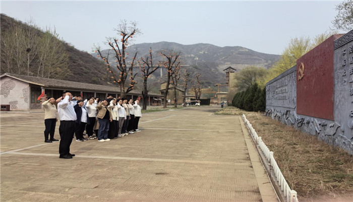 图片2.jpg 图片2.jpg