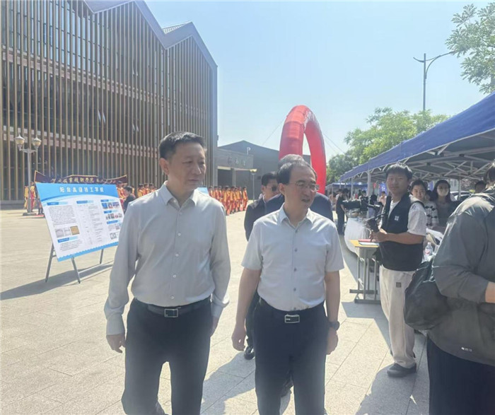 图片4.jpg 图片4.jpg