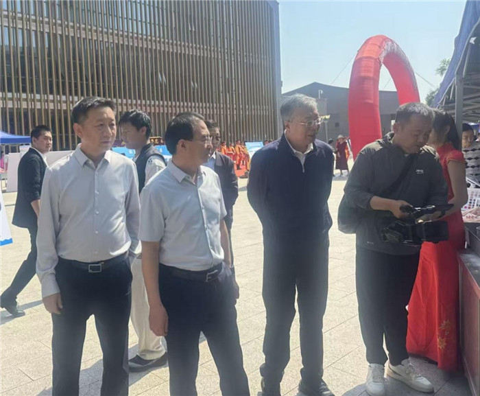 图片5.jpg 图片5.jpg