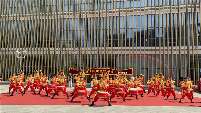 图片8.jpg 图片8.jpg