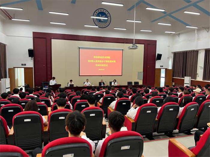 图片4.jpg 图片4.jpg