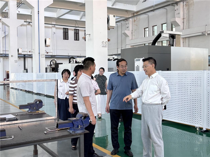 图片5.jpg 图片5.jpg