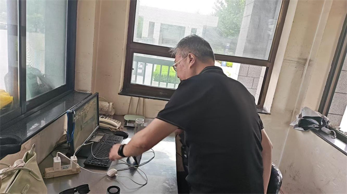 图片2.jpg 图片2.jpg