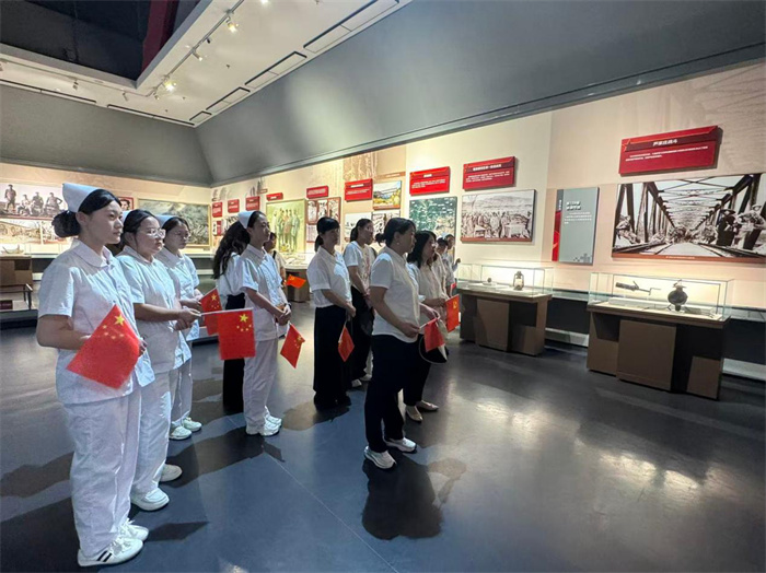 图片4.jpg 图片4.jpg
